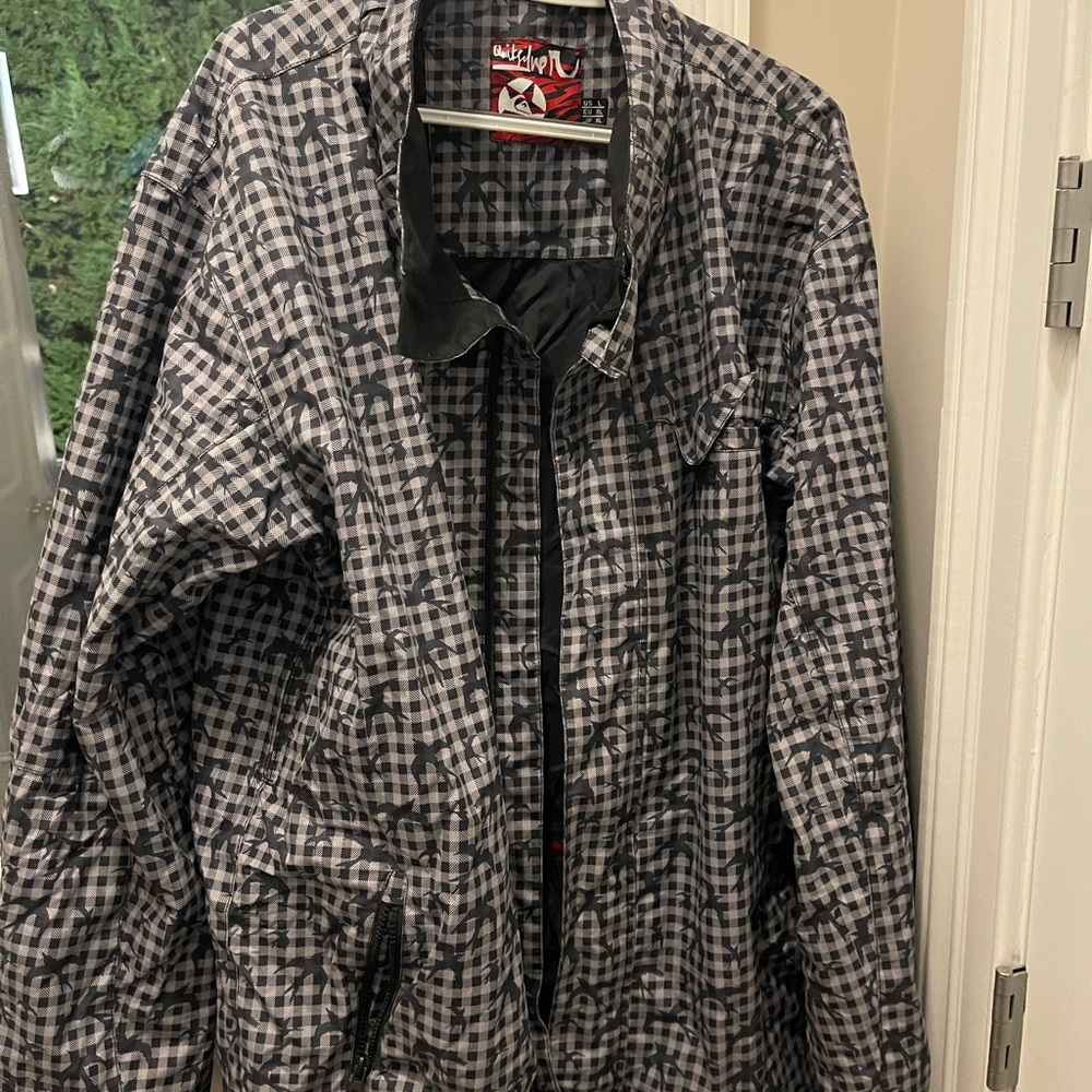 Quicksilver snowboarding shell- near perfect condition